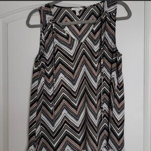NWOT Maurices Sheer Chevron Patterned top,‎ SZ S